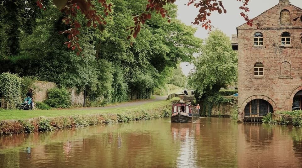 Canals in Castlefield Manchester Canals in Castlefield Manchester